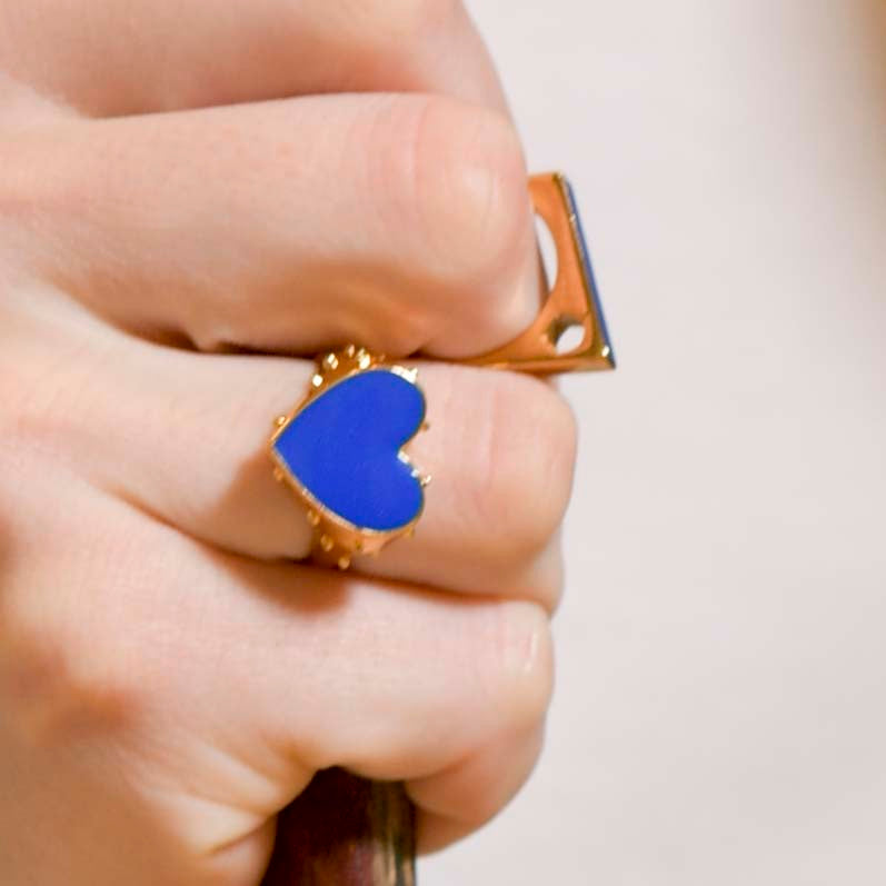 PASSIONNER Signet Ring | Gold heart ring & blue enamel volume L
