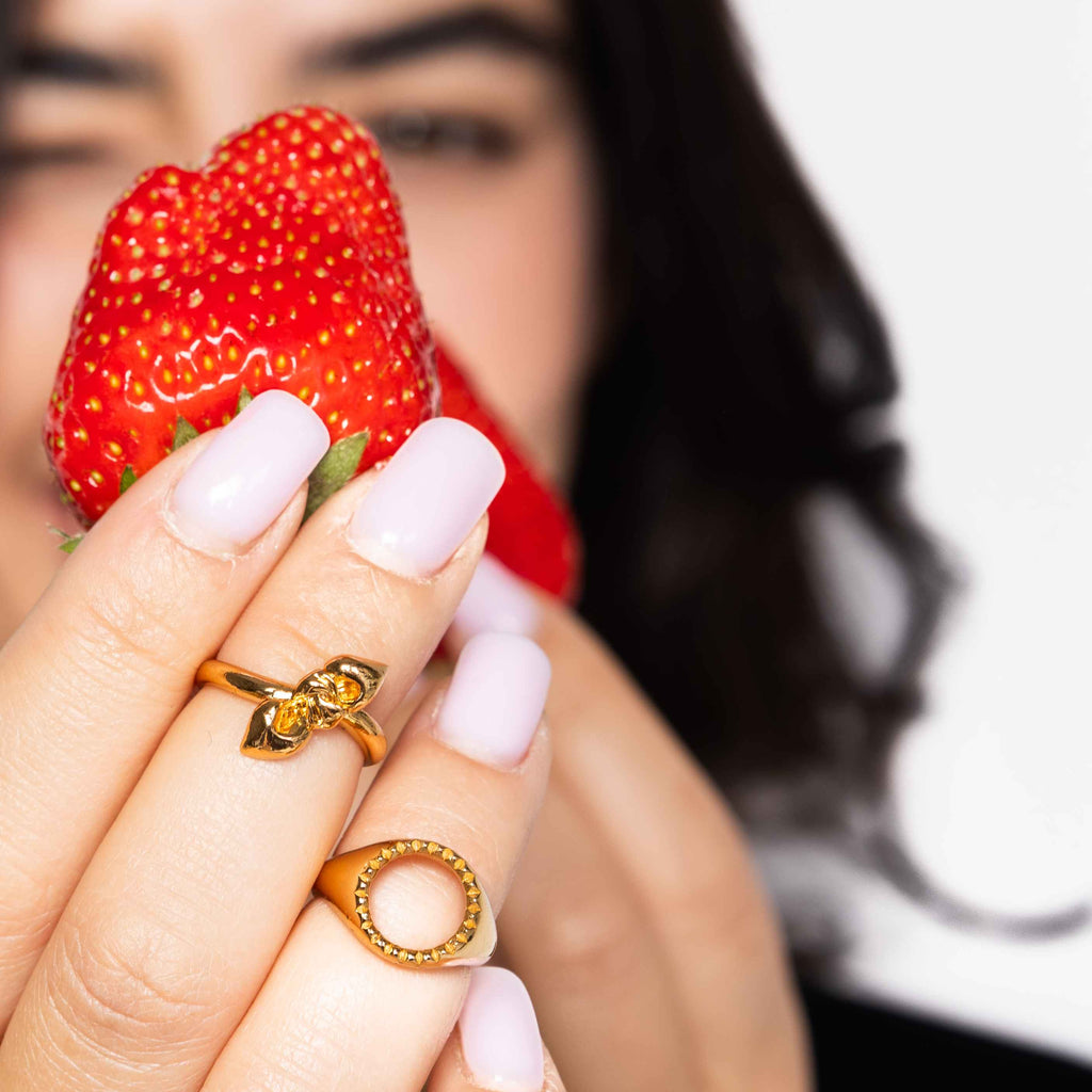 AFFRONTER Bague Chevalière | Bague dorée volume M