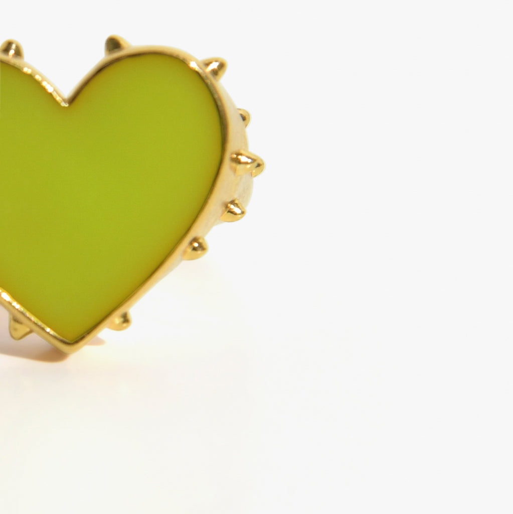 PASSIONNER Bague Chevalière | Bague coeur dorée & émail jaune volume L