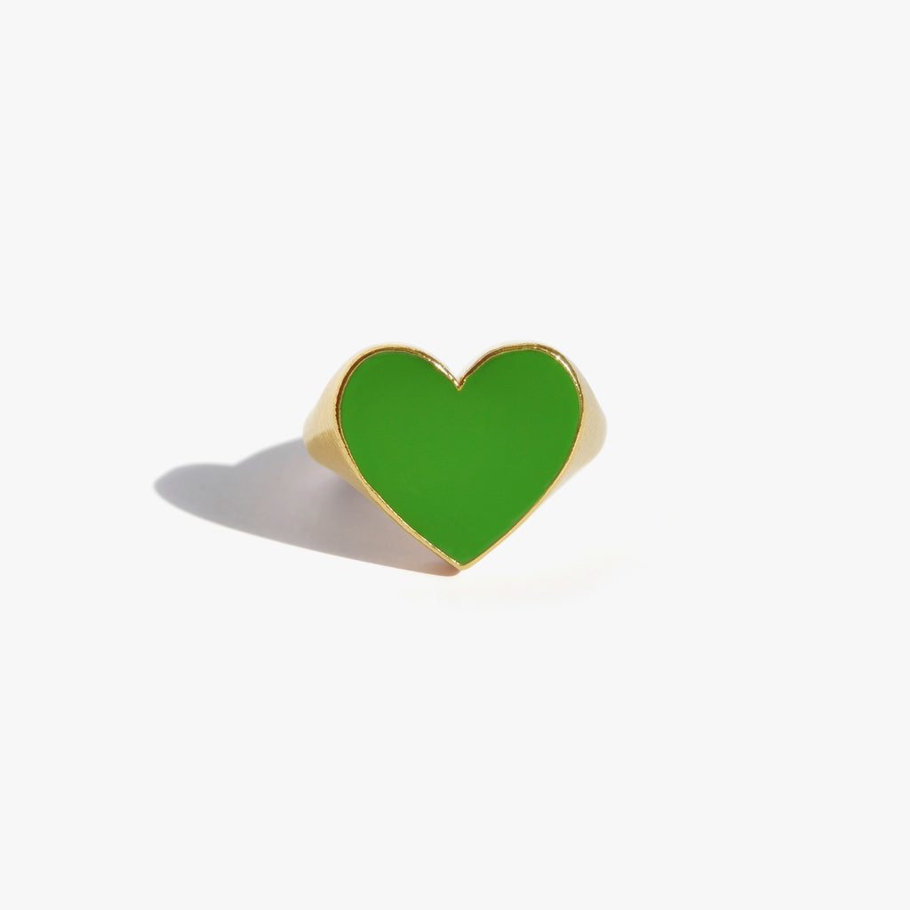 COEUR Le Classique Bague Chevalière  | Bague dorée & émail vert volume L